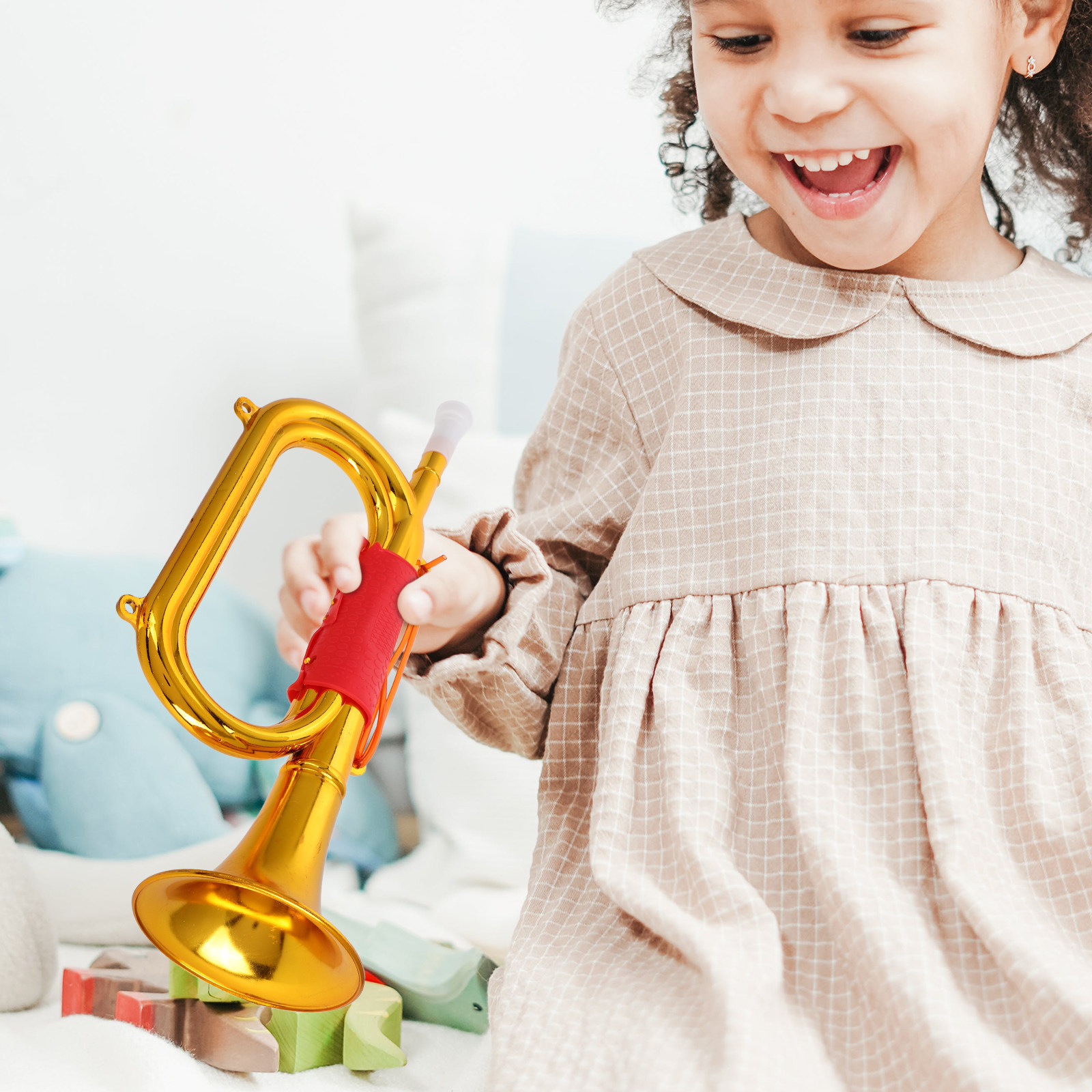 Musical Instrument Bugle - Golden Plastic Bugle for Children Performance